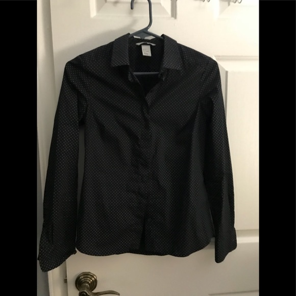 H&M Tops - H&M size 4 button down shirt